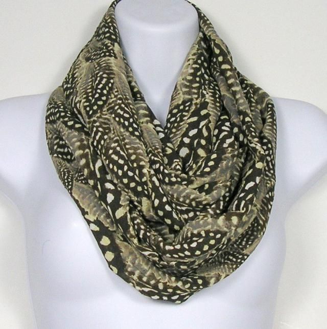 Grey Silver Beige Winter Infinity Snood Scarf Cowl Wrap Chunky Knit Gifts
