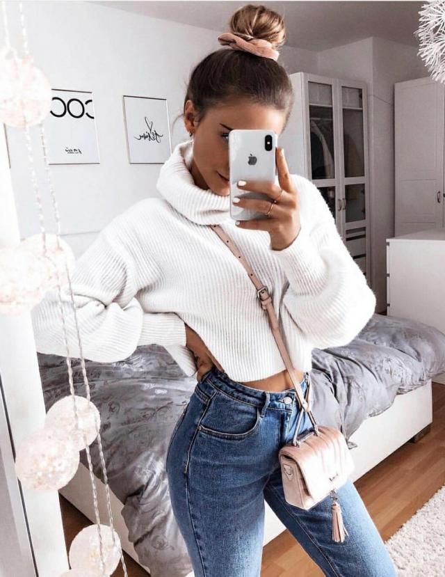 ZAFUL Cable Knit Turtleneck Cropped Sweater In WHITE | ZAFUL