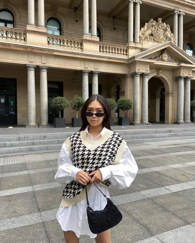 ミュージシャン HYSFORM FLOWER STAND KNIT VEST Floral Sweater Vest - Magenta – Feature