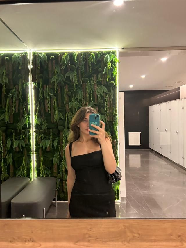   This dress is everything! literally perfect, quality is amazing, looks so gorgeous and gives me those feminine vibes w…