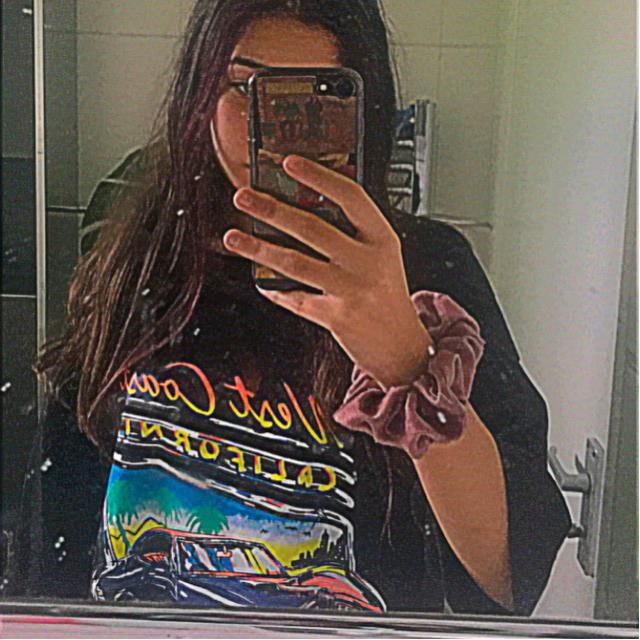    okay this top slays 🐉💕💕
   